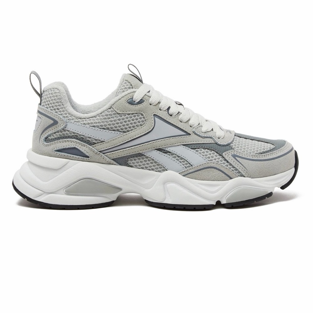 Reebok Belwave Men's Sneaker in Light Grey / Medium Grey / Dark Grey